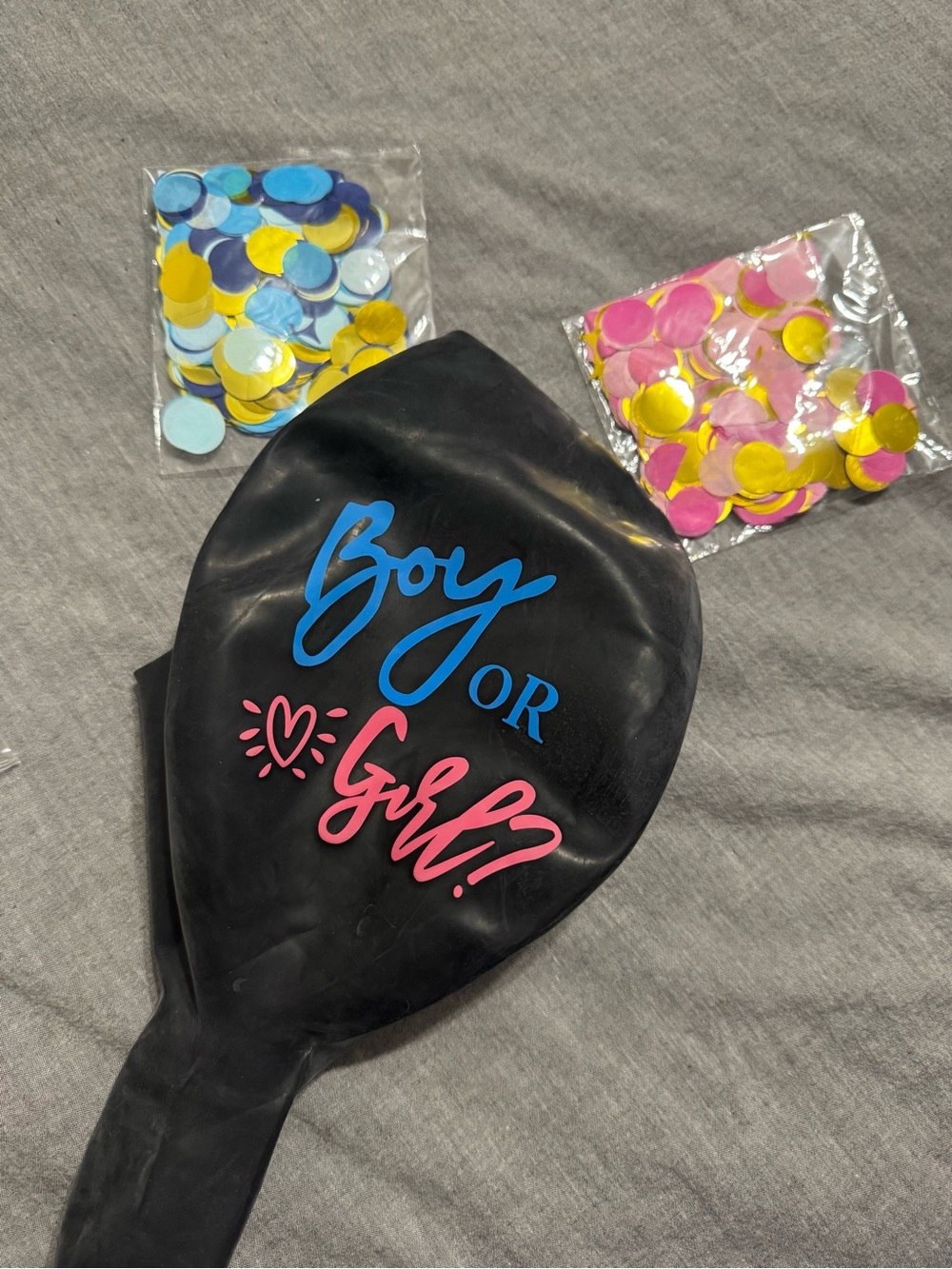 Gender reveal kit package balloon confetti boy or girl party